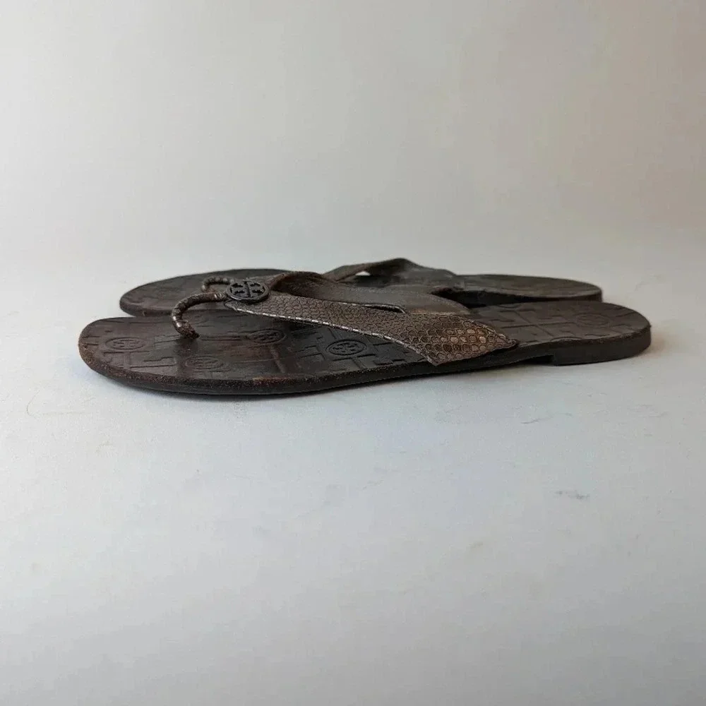Tory Burch Thora Metallic Snakeskin Leather Flip Flops / 9